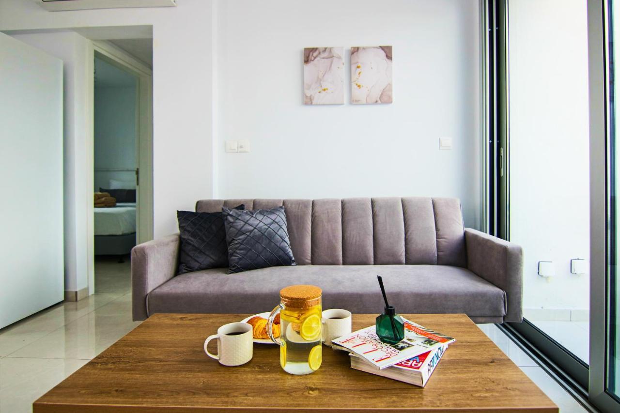 Phaedrus Living - Seaside Executive Flat Harbour 204 Appartement Paphos Buitenkant foto